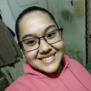 Meet your Posher, Lizet